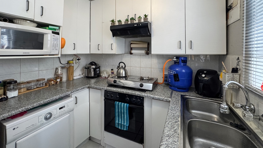 2 Bedroom Property for Sale in Parow Valley Western Cape